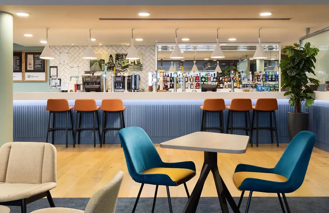 Hampton By Hilton London Gatwick Airport-1