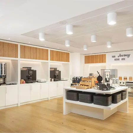 Hampton By Hilton London Gatwick Airport-2